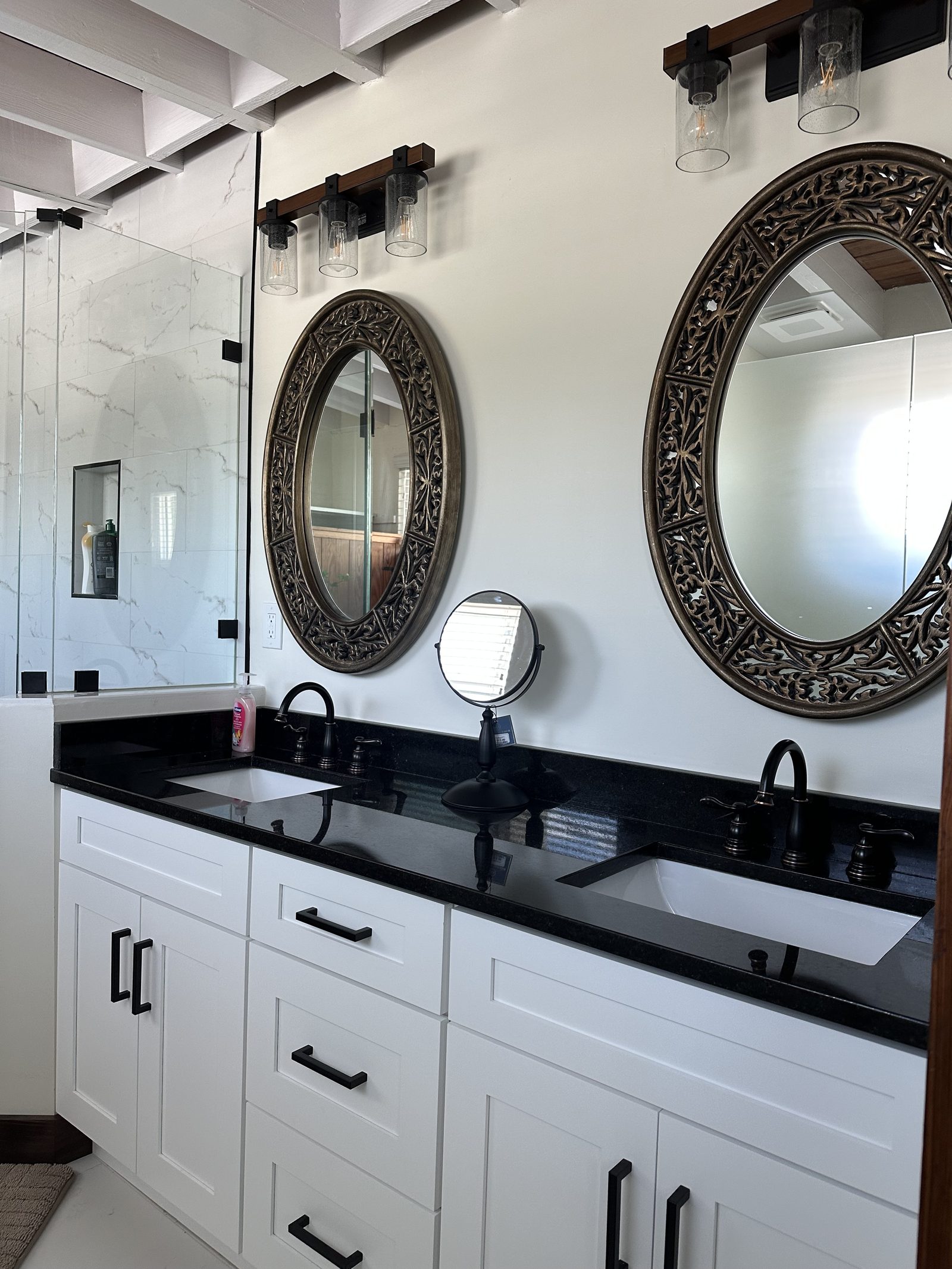 Double vanity in the main bathroom